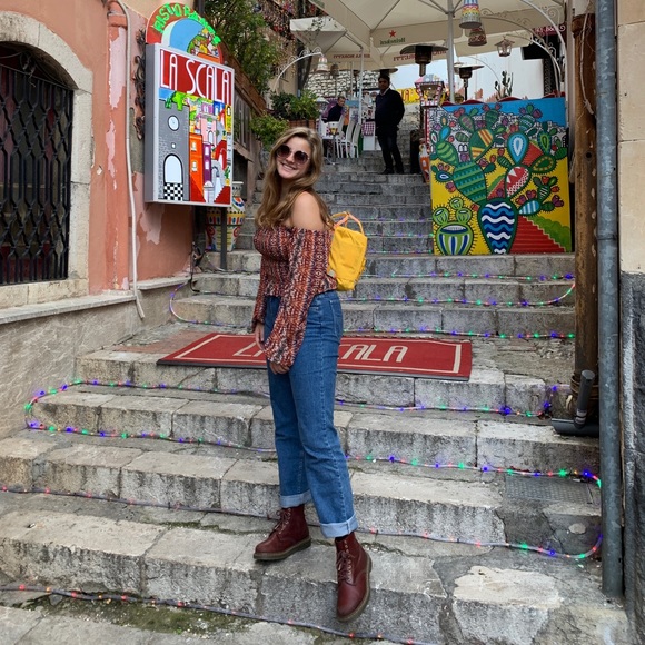 Meet your Posher, Anna - Picture 6 of 6